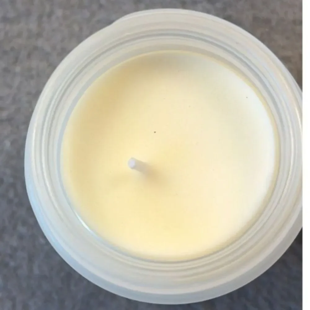 Unbranded scented candle
